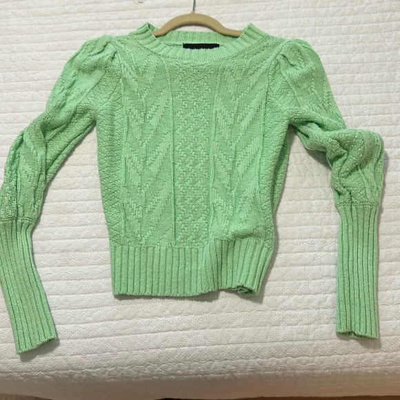 Kendall & Kylie like green sweater size a - Picture 1 of 3